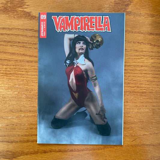 Vampirella #9 Cvr E Teena Titan Cosplay