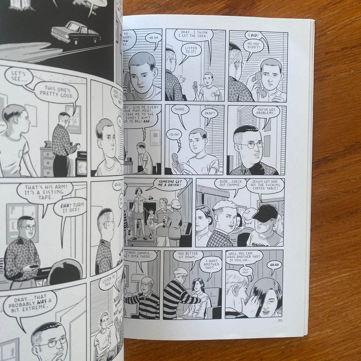 Summer Blondes - Adrian Tomine