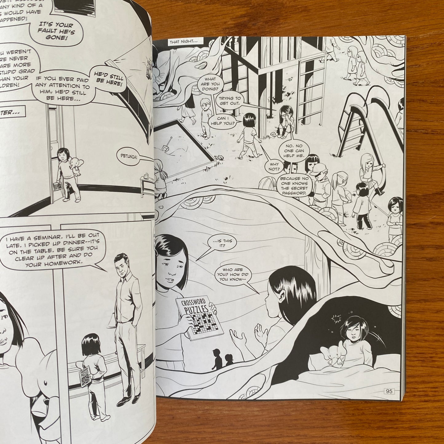 Shattered: The Asian American Comics Anthology - Jeff Yang