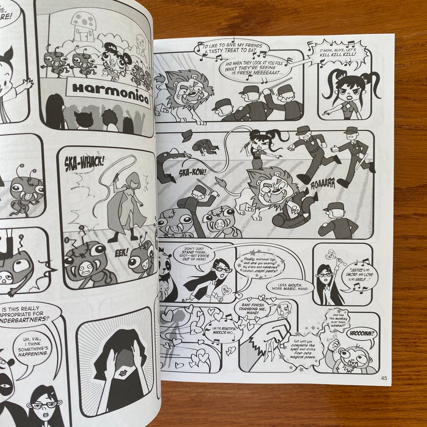 Shattered: The Asian American Comics Anthology - Jeff Yang