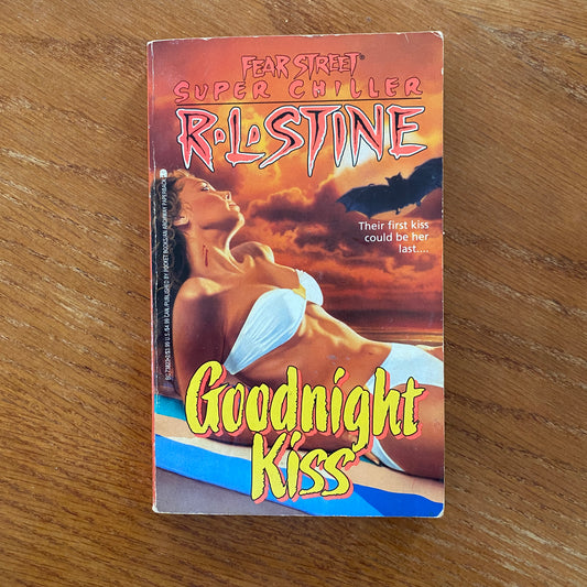 R.L Stine - Fear Street: Goodnight Kiss