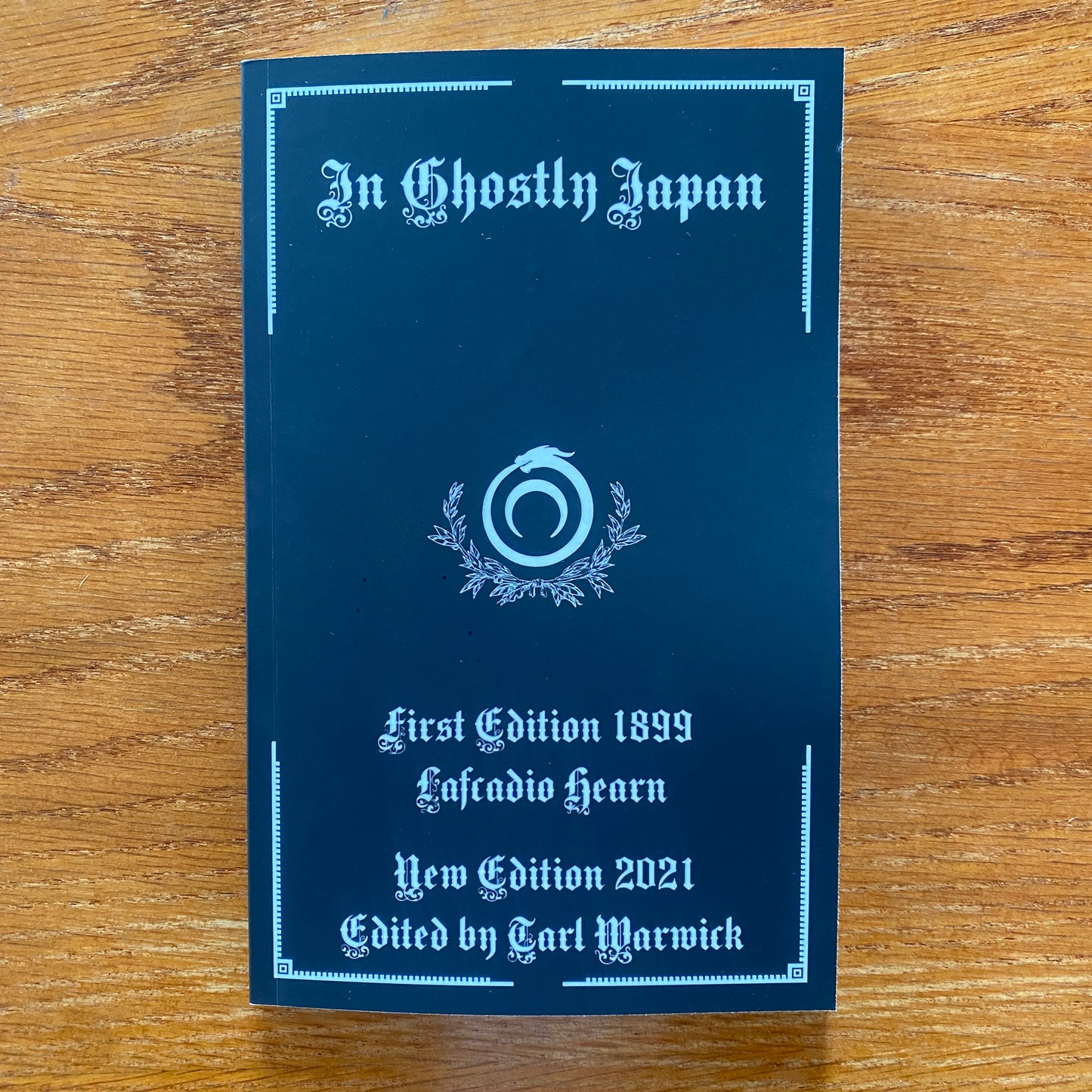 In Ghostly Japan - Lafcadio Hearn & Tarl Warwick