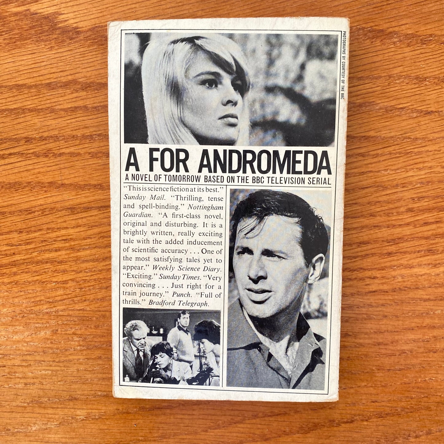 A for Andromeda - Fred Hoyle & John Elliot