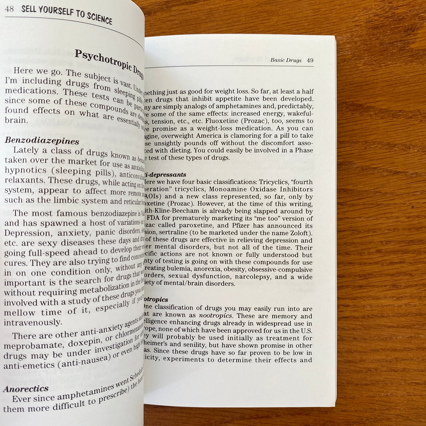 Sell yourself To Science: The Complete Guide to Selling Your Organs, Body Fluids, Bodily Functions and Being a Human Guinea Pig - Jim Hogshire