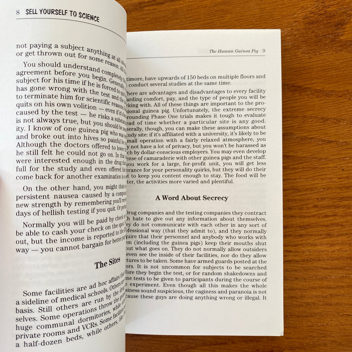 Sell yourself To Science: The Complete Guide to Selling Your Organs, Body Fluids, Bodily Functions and Being a Human Guinea Pig - Jim Hogshire