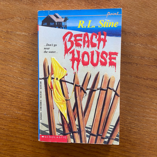 R.L Stine - Beach House