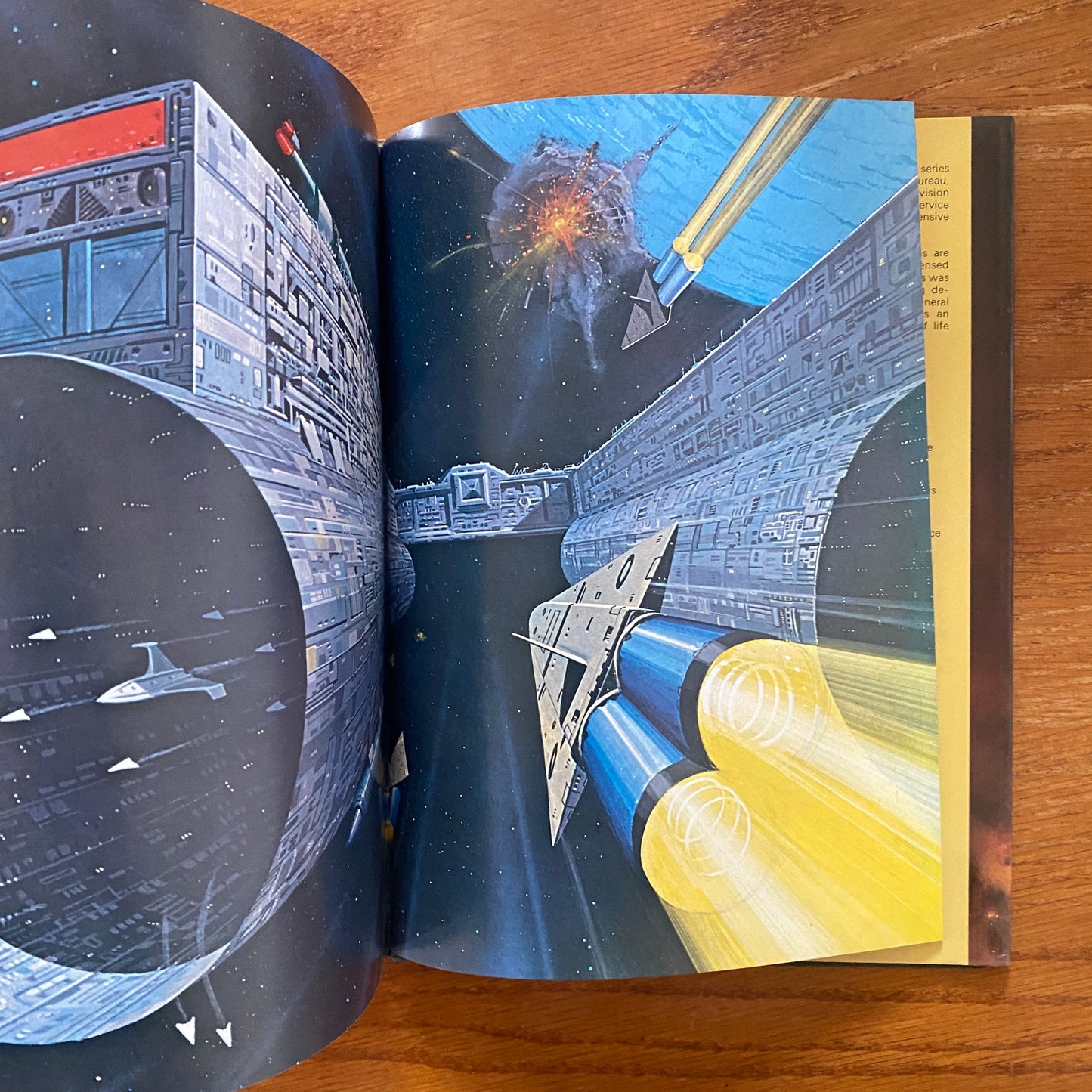 Worlds At War: An Illustrated study of interplanetary conflict - Steven Caldwell