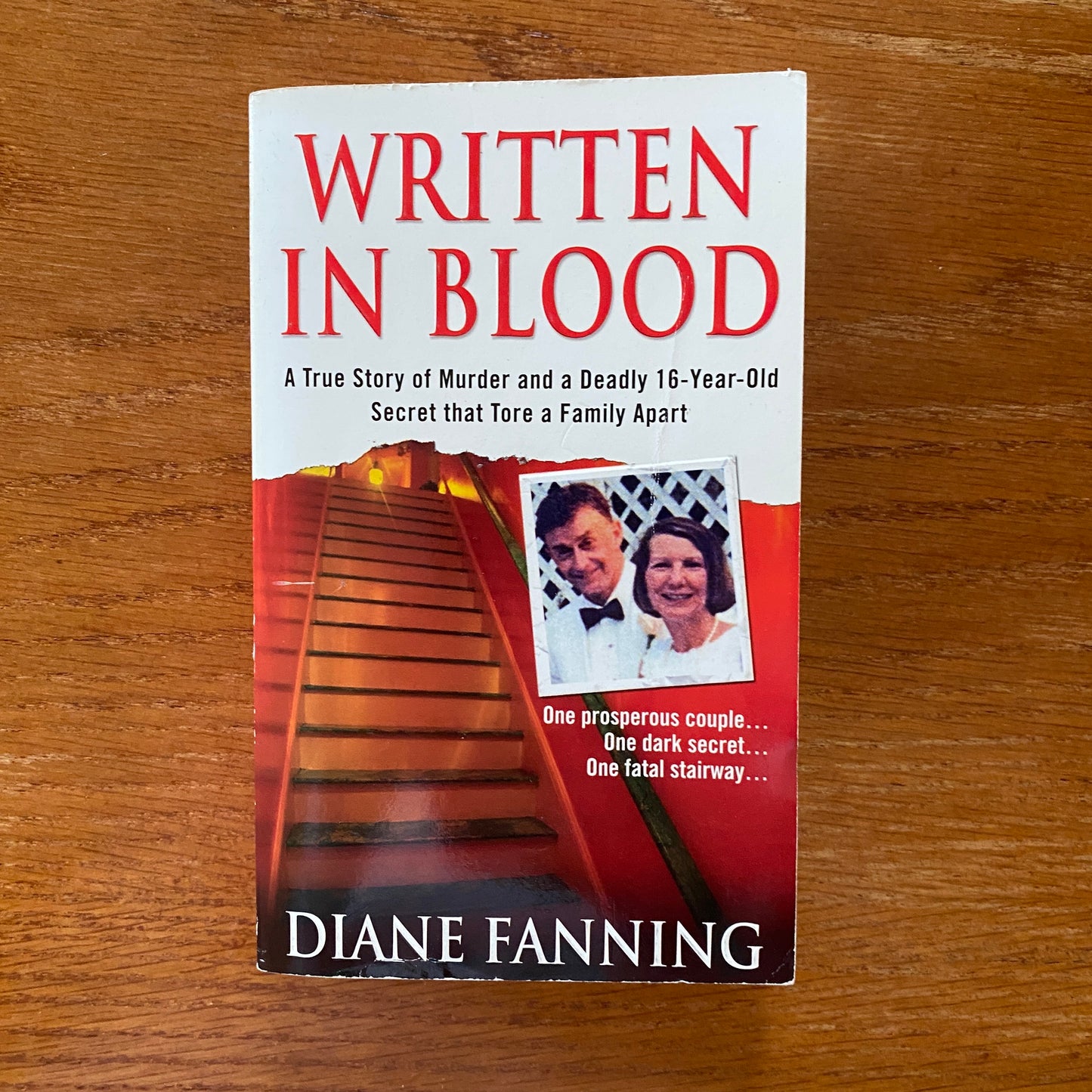 Written In Blood - Diane Fanning